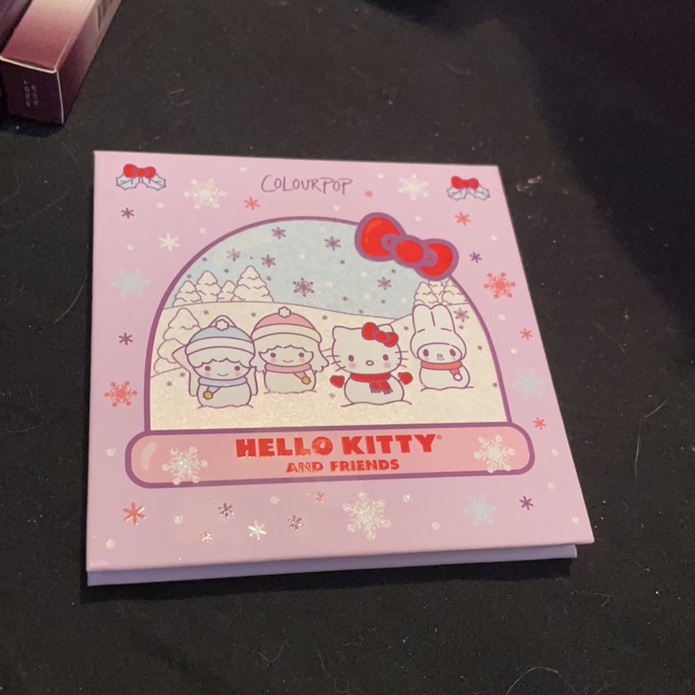 Hello Kitty Snow much fun and Candy Castle